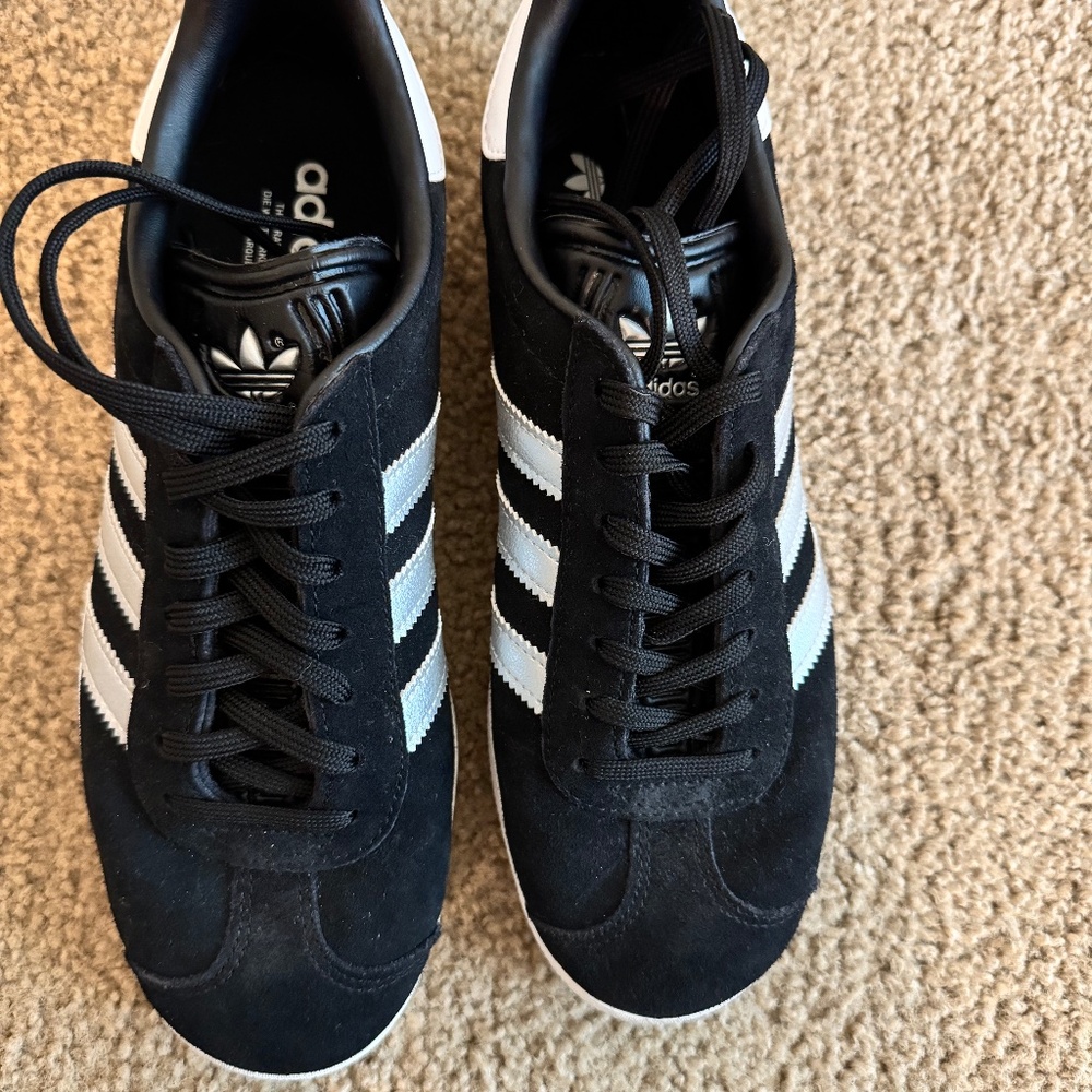 Adidas Gazelle sneakers